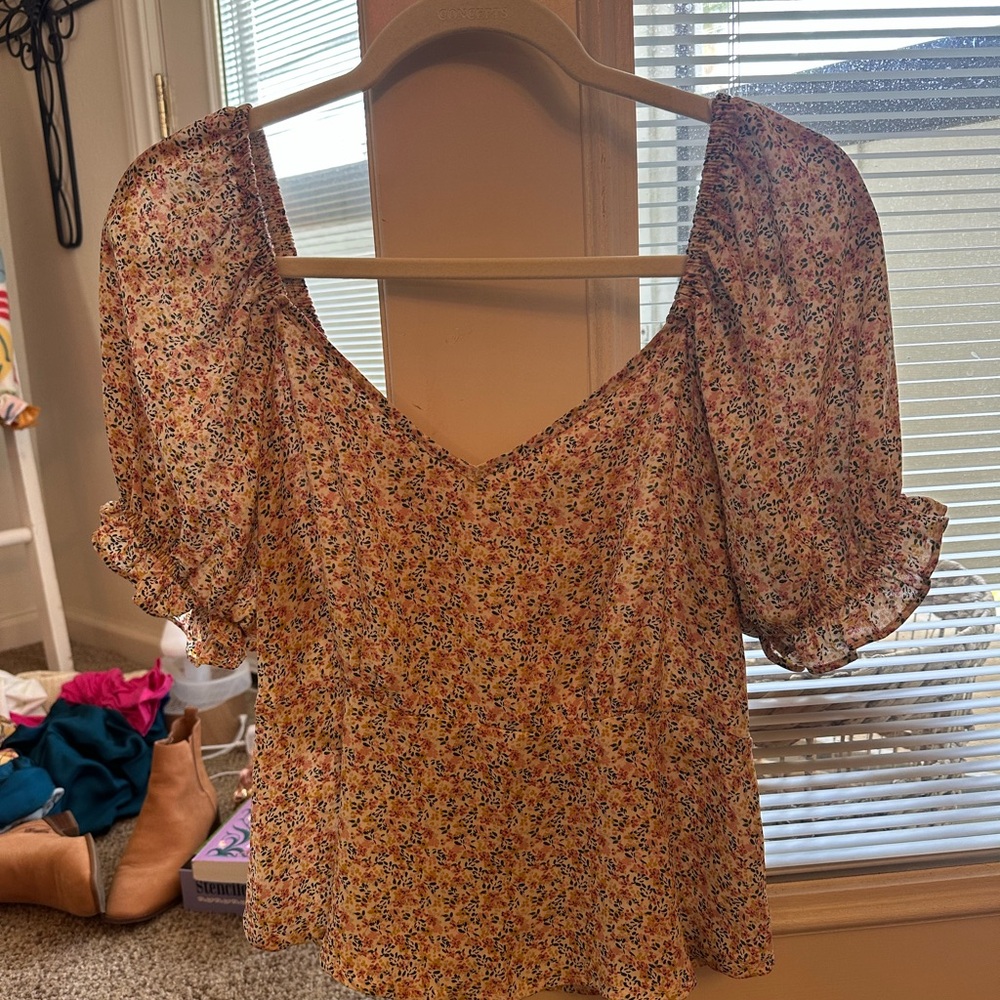 Sienna Sky Tan and Brown Ruffled Puff Sleeve Blouse
